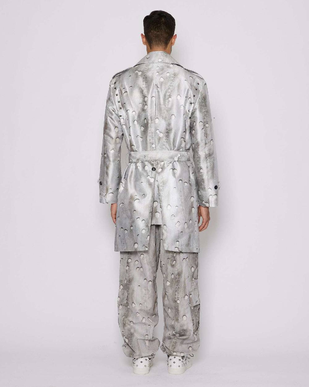 John Richmond Trench con motivo ton sur tone Promozione