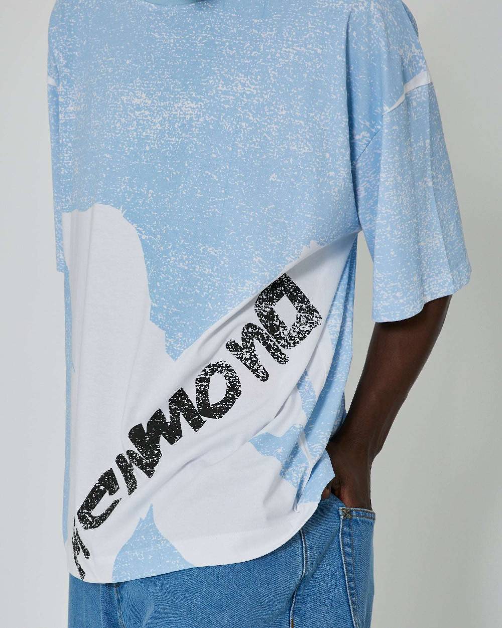 John Richmond T-shirt regular con stampa sul davanti Economico