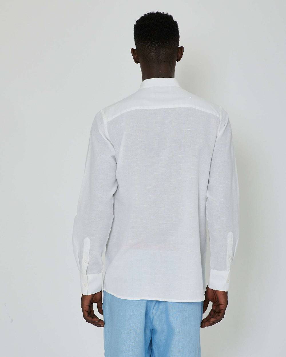 John Richmond Camicia basic in lino con placca metallica sul davanti Promozione
