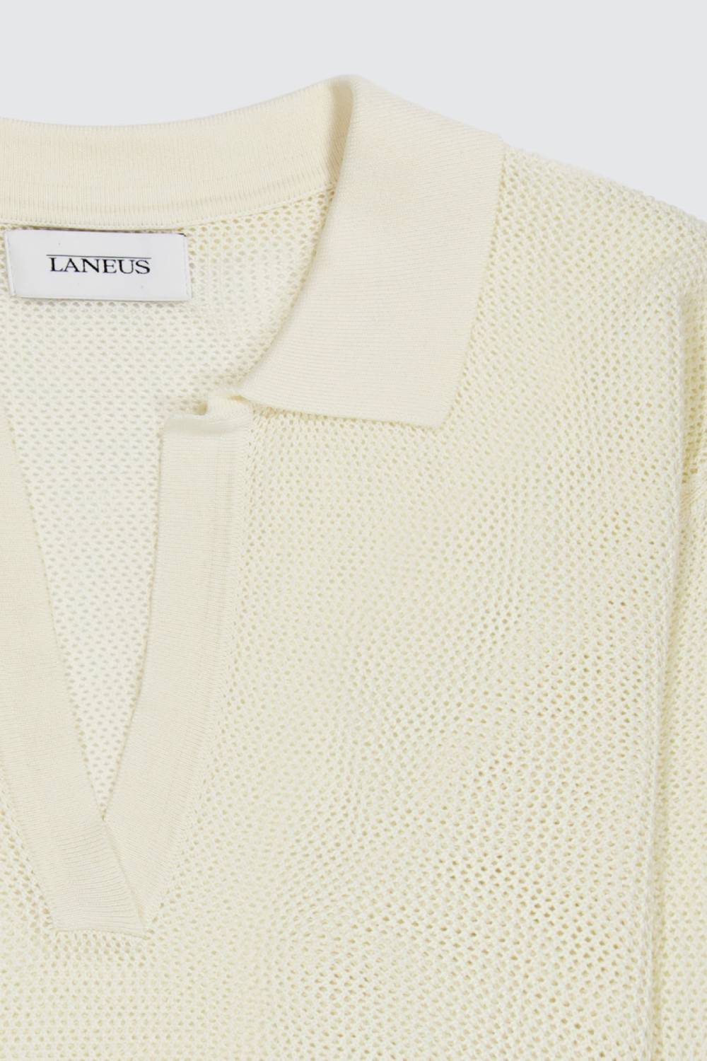 Laneus Laneus polo cream cropped in mesh con scollo a V Spedizione Gratuita