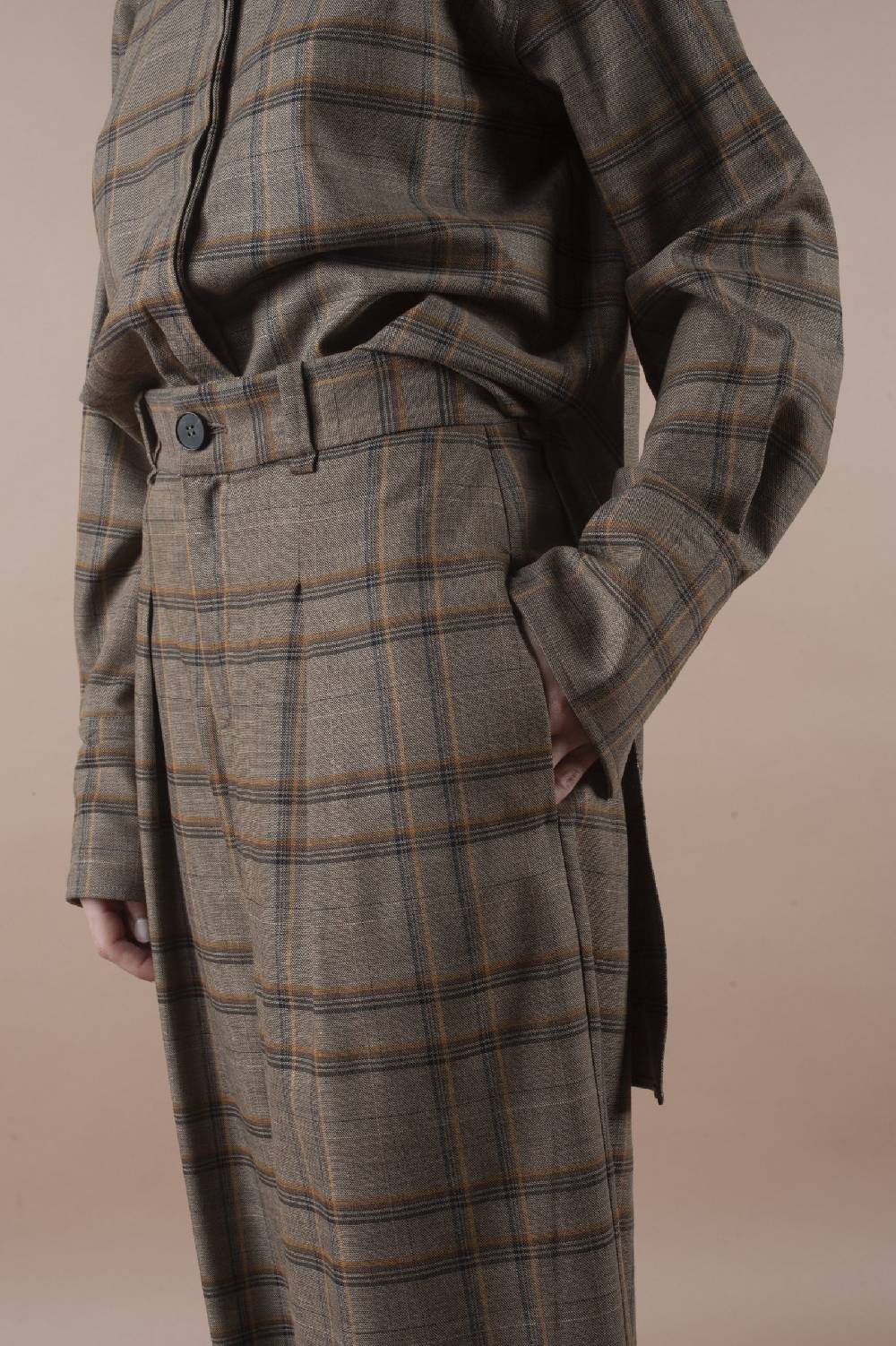 Pdr Phisique Du Role PHISIQUE DU ROLE MANNISH PANTS IN LIGHT TARTAN VIRGIN WOOL Latest stili