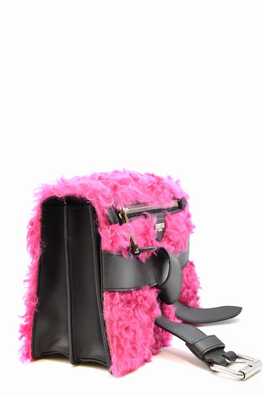 Moschino A tracolla Codice prodotto: A756482133209 Sostegno trimestrale