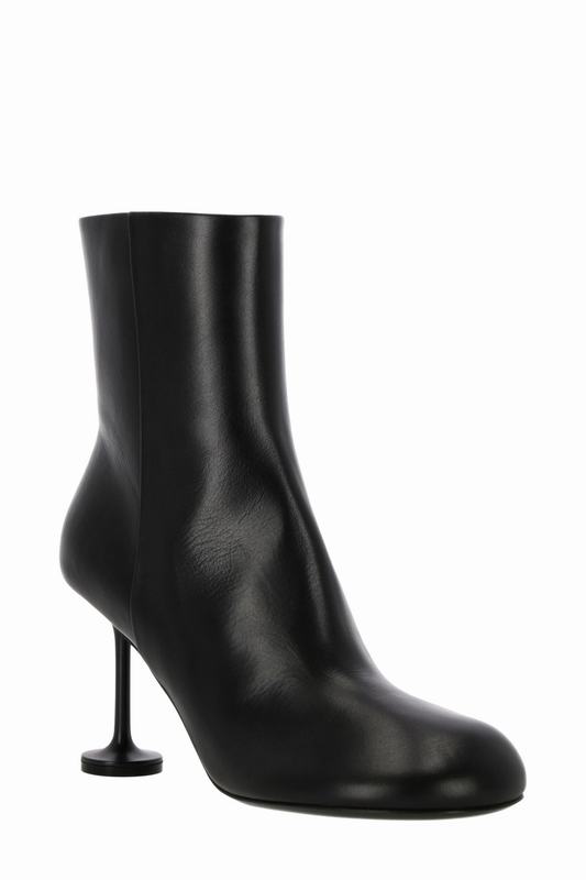 BALENCIAGA Stivali Codice prodotto: 701937 WBCR01000 Offerta