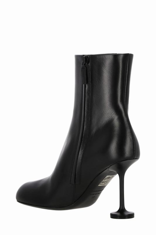 BALENCIAGA Stivali Codice prodotto: 701937 WBCR01000 Offerta