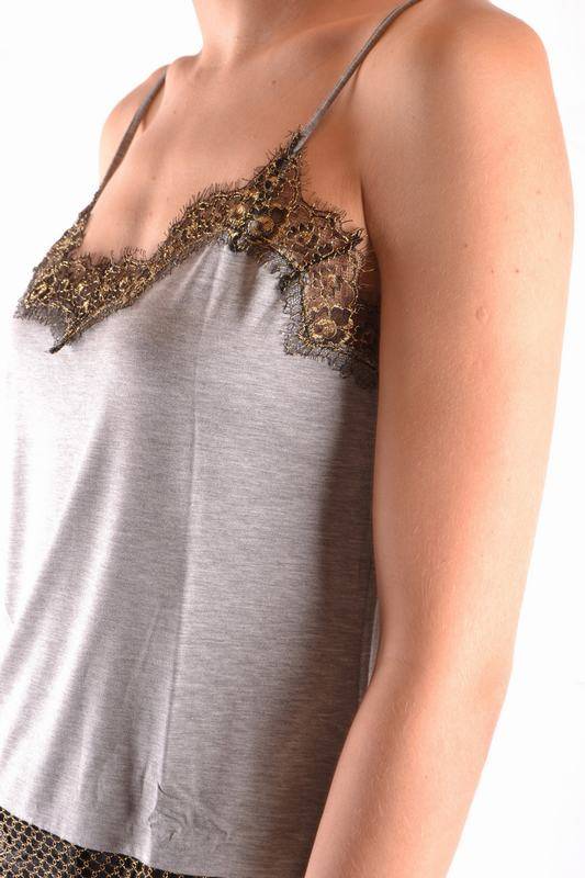 PINKO Tops Codice prodotto: PELEOI42 Comprane uno, ottenene uno gratis
