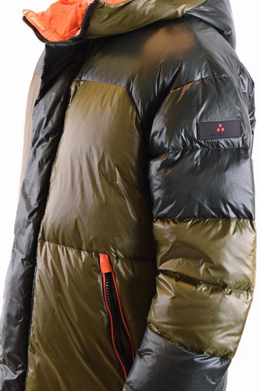 Peuterey Piumini Codice prodotto: PEU4367 01181371 616DV Prezzo di fabbrica