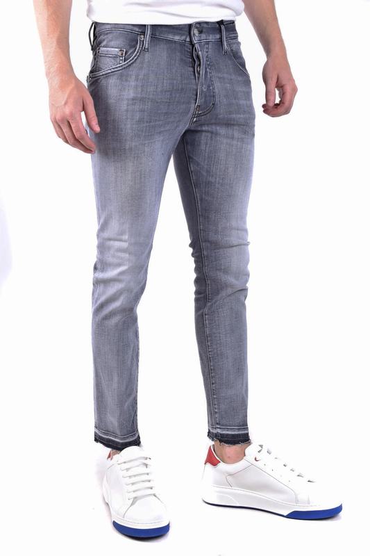 DSQUARED2 Jeans Codice prodotto: S74LB1389 S30503900 Acquista Ora