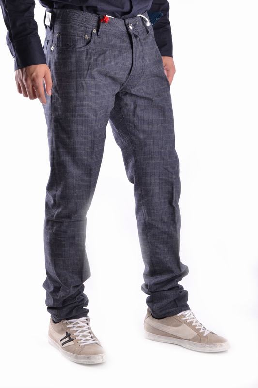 Jacob Cohen Pantaloni Codice prodotto: Economico
