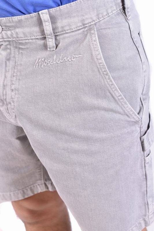 Moschino Bermuda Codice prodotto: A0354 20181486 Nuova