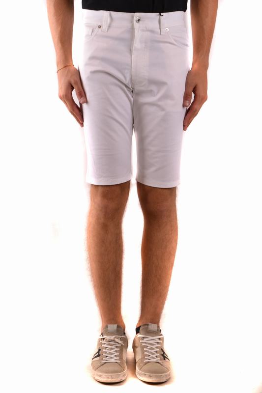 Moschino Bermuda Codice prodotto: Z A0346 0219 0001 Flash Sale