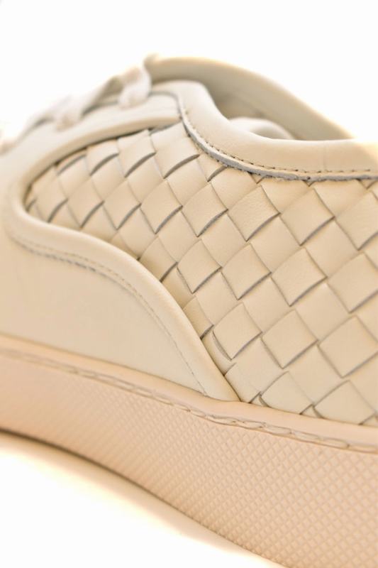 Bottega Veneta Sneakers Codice prodotto: 475167 V0013 9000 Comprane uno, ottenene uno gratis