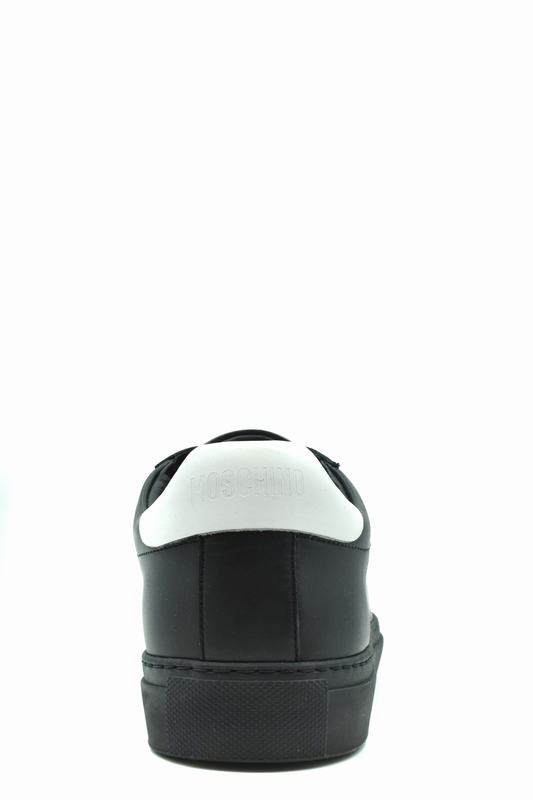 Moschino Sneakers Codice prodotto: MB15042G0DGA100A ACQUISTA ORA