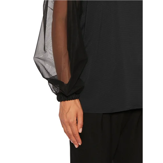 NOSTRASANTISSIMA CAMICIA RAGLAN IN SETA E TULLE Promozione temporanea