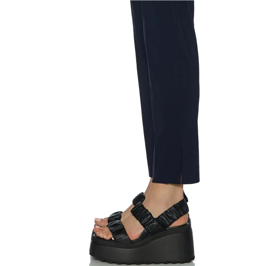 AVENUE MONTAIGNE PANTALONE IN TECNICO LEGGERO Online