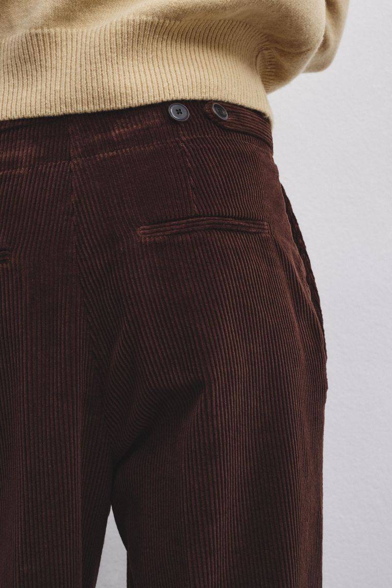 Pomandere Pantalone con pince in velluto a coste Promozione