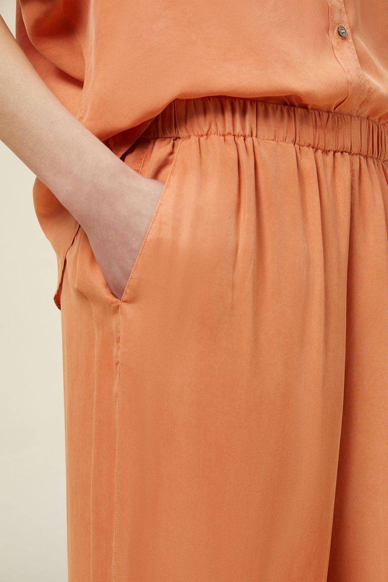 Pomandere Pantalone ampio con elastico in vita, tinto naturalmente Pezzi Unici