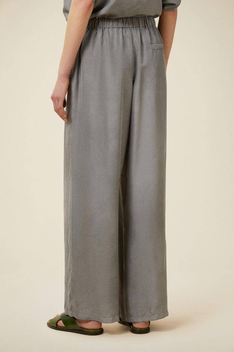 Pomandere Pantalone ampio con elastico in vita, tinto naturalmente In Vendita