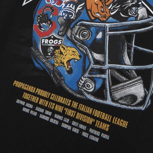 Propaganda Propaganda x IFL Helmet Tee – Black Spedizione gratuita