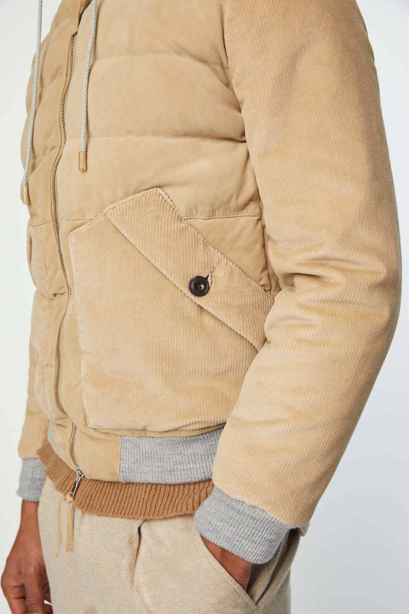 Lubiam Giubbino imbottito in suede con cappuccio nocciola Giubbino imbottito in suede con cappuccio nocciola Moda