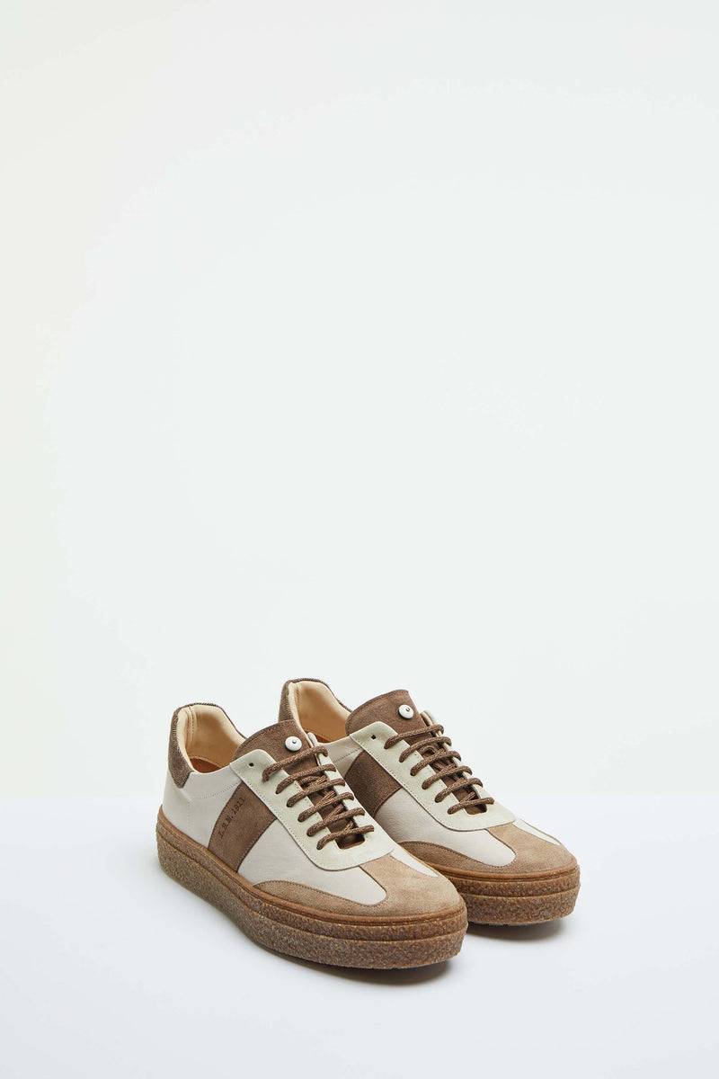 Lubiam Sneaker stringate beige con dettagli in contrasto Sneaker stringate beige con dettagli in contrasto Vendita Calda