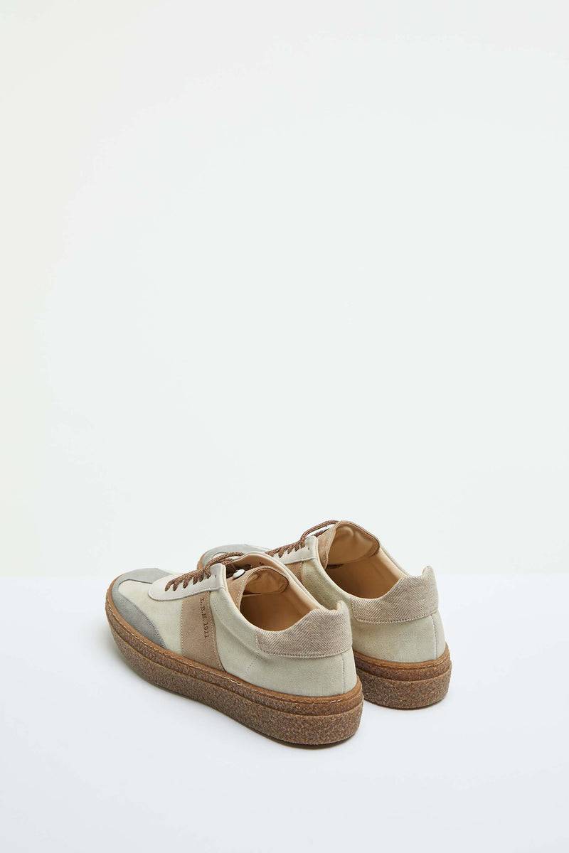 Lubiam Sneaker stringate bianco latte dettagli in contrasto Sneaker stringate bianco latte dettagli in contrasto Consegna Veloce