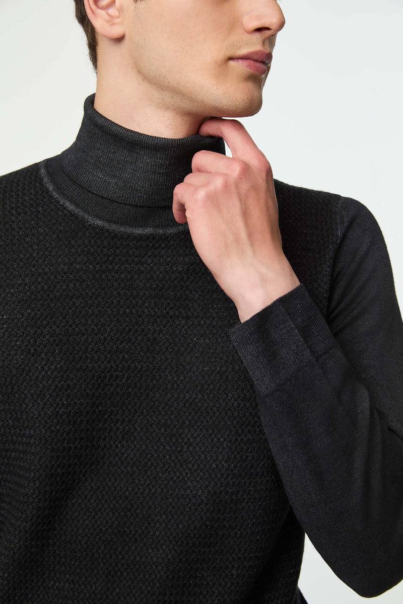 Lubiam Maglia dolcevita tinto capo nero Maglia dolcevita tinto capo nero Grandi sconti