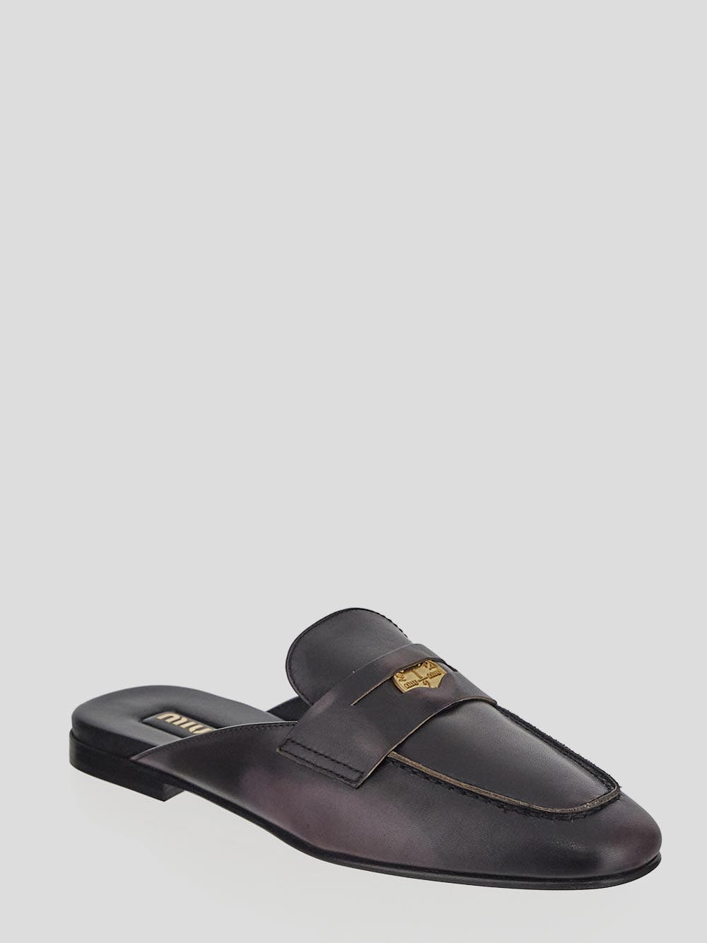 Oluxury Miu Miu loafers Qualità