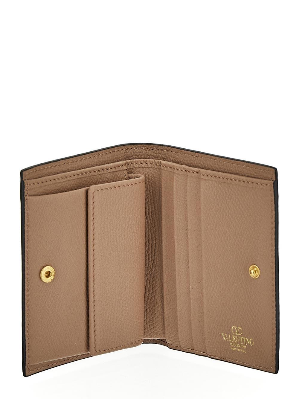 Oluxury Valentino Garavani V Logo Wallet 2025