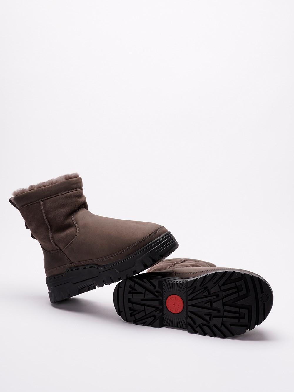 Ugg `Heritage Pull-On Trailgazer` Boots Consegna Veloce