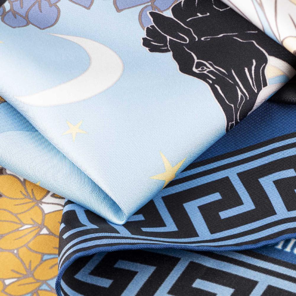 Rubinacci Foulard Artemide e Apollo indaco Latest stili