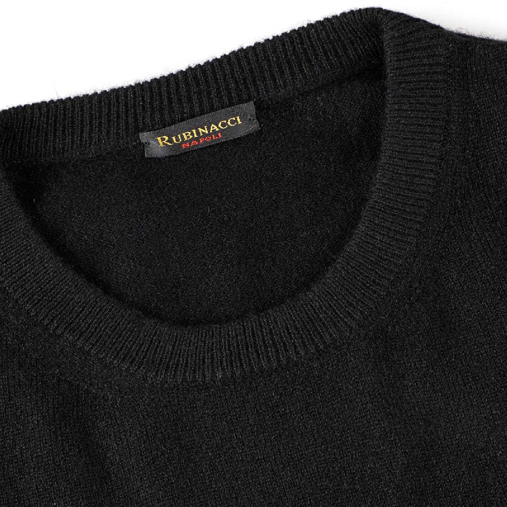 Rubinacci Girocollo in cashmere nero Offerta San Valentino
