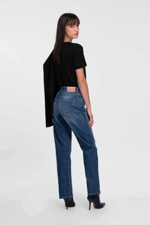 Sartoria Tramarossa JEANS MONICA STRAIGHT IN DENIM BLU MEDIO Presa