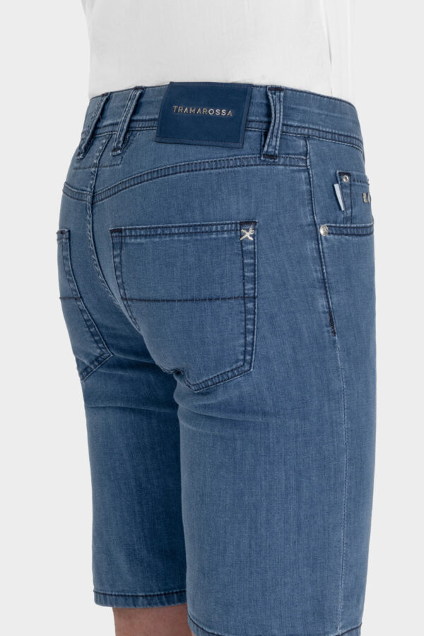 Sartoria Tramarossa JEANS ASCANIO CORTO IN DENIM SUPER LEGGERO BLU MEDIO Presa