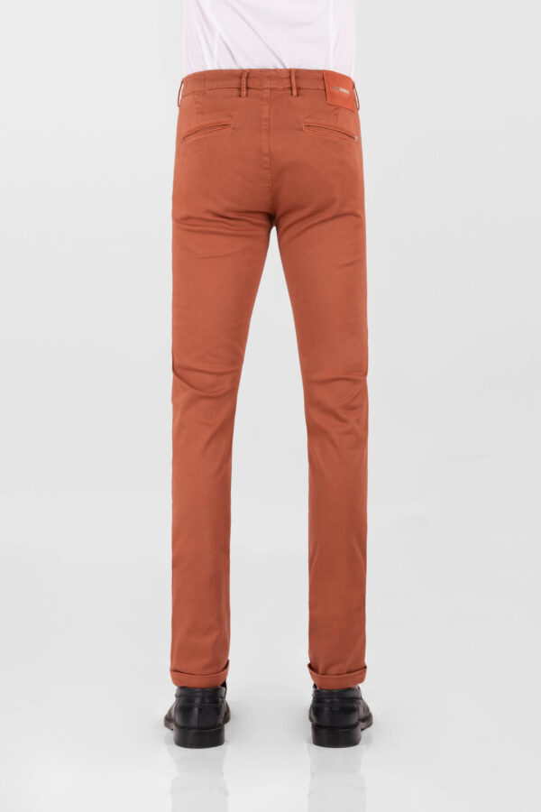 Sartoria Tramarossa PANTALONE LUIS SLIM IN GABARDINA LEGGERA DI COTONE STRETCH ARANCIONE Moda
