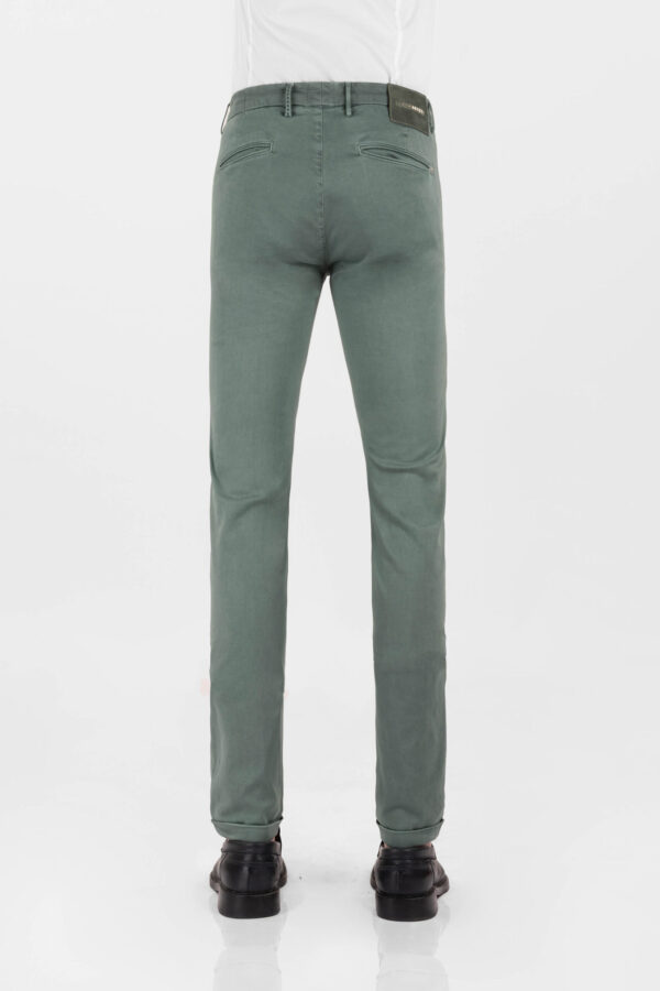 Sartoria Tramarossa PANTALONE LUIS SLIM IN GABARDINA LEGGERA DI COTONE STRETCH VERDE Italia