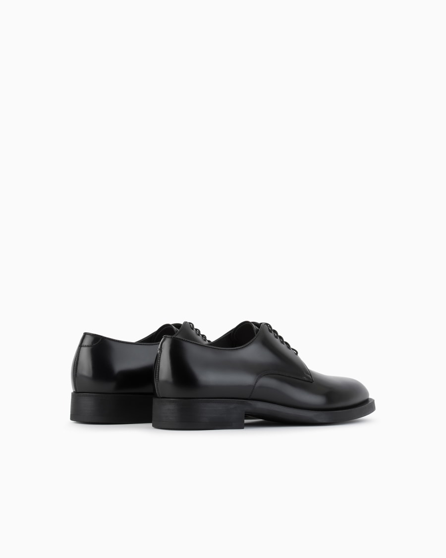 The world of armani DERBY IN PELLE 2025