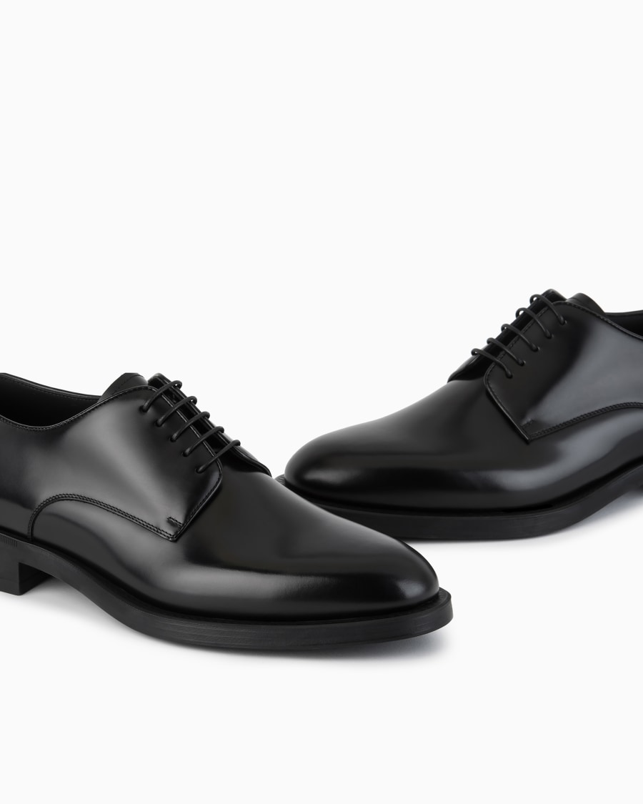 The world of armani DERBY IN PELLE 2025
