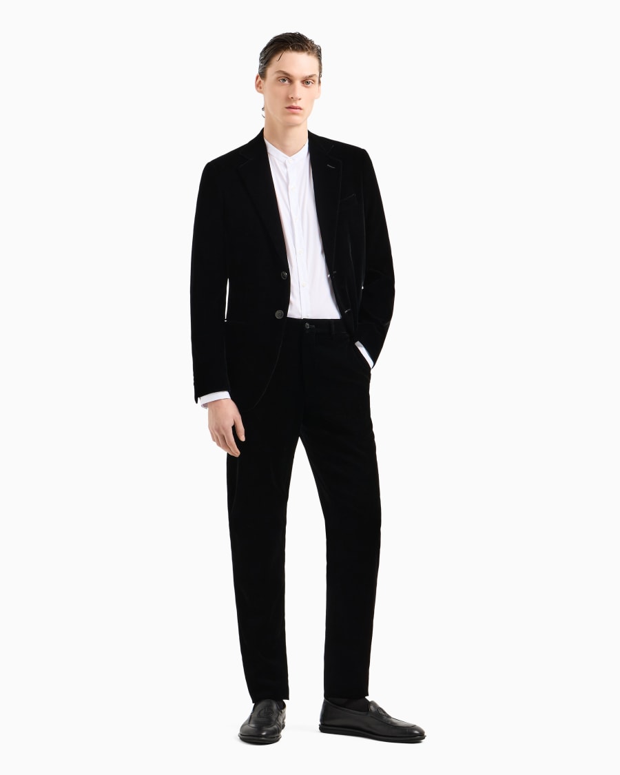 The world of armani GIACCA ICON MONOPETTO LINEA GEORGE IN VELLUTO STRETCH 2025