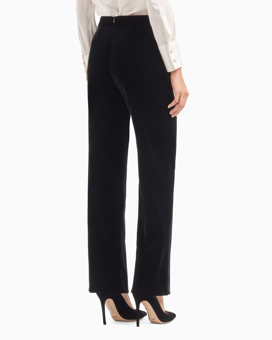 The world of armani PANTALONI CROPPED IN VELLUTO Enormi risparmi
