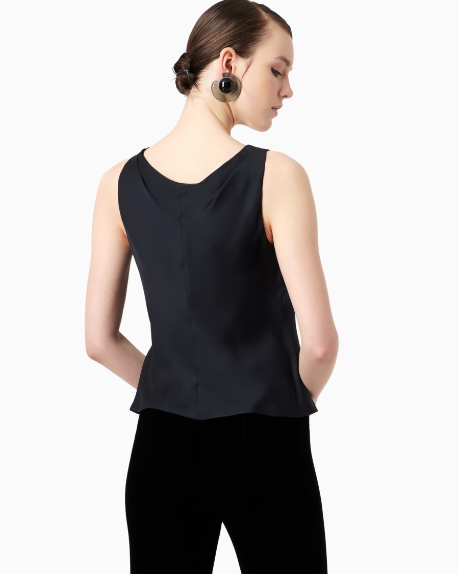 The world of armani TOP IN PURA SETA Ultimo giorno