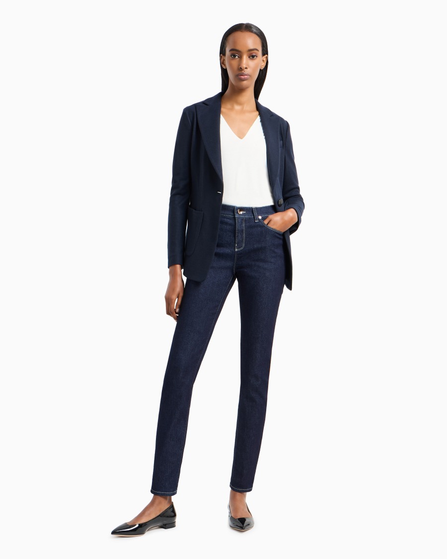 The world of armani TOP CON SCOLLO A V Sconti questo mese