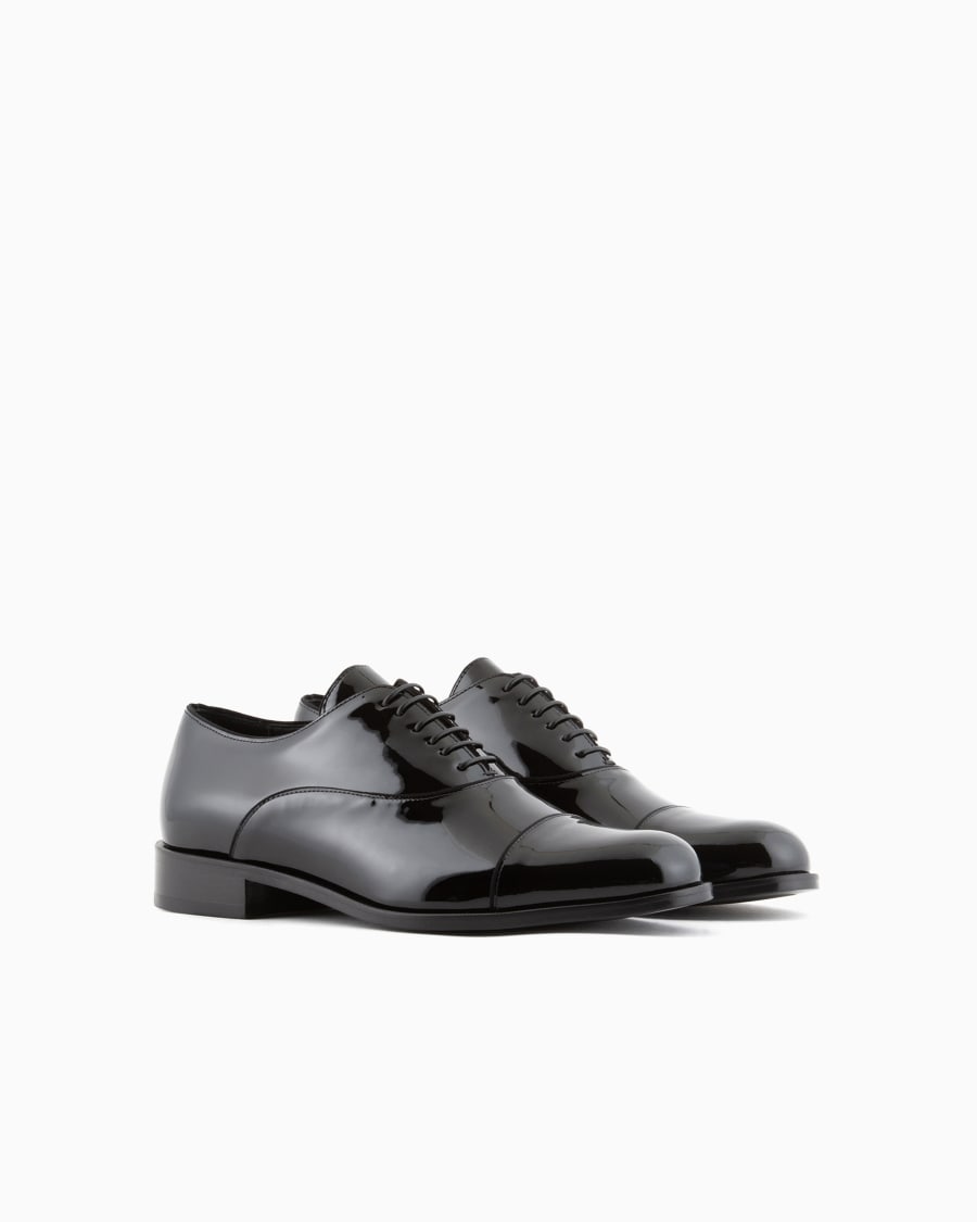 The world of armani OXFORD IN VERNICE Vendite Flash
