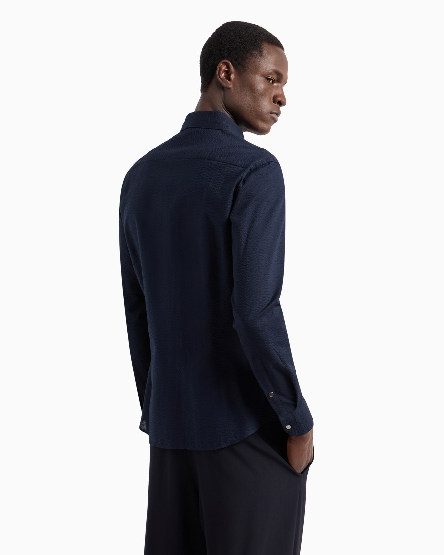 The world of armani CAMICIA SLIM FIT CON ZIP IN COTONE SEERSUCKER ACQUISTA ORA