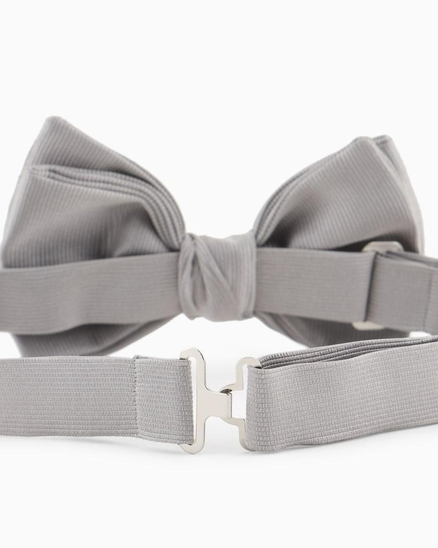 The world of armani PAPILLON ANNODATO IN PURA SETA Ultimi due giorni