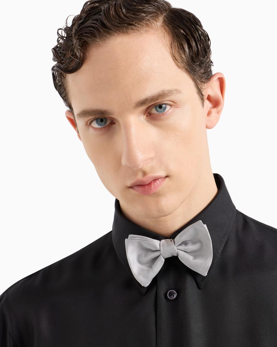 The world of armani PAPILLON ANNODATO IN PURA SETA Ultimi due giorni