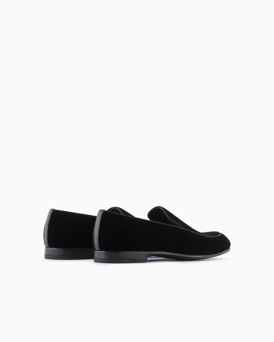 The world of armani MOCASSINI IN VELLUTO CON LOGO RICAMATO 50% di sconto con spedizione gratuita