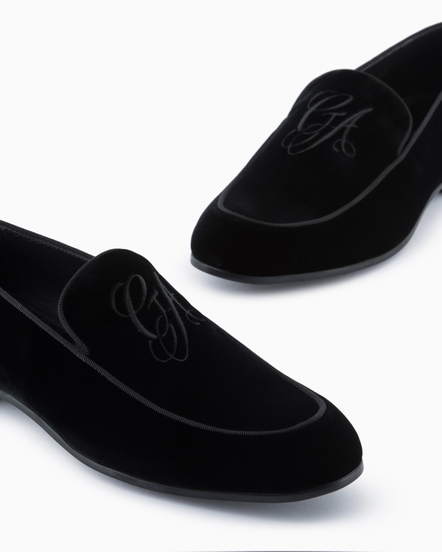 The world of armani MOCASSINI IN VELLUTO CON LOGO RICAMATO 50% di sconto con spedizione gratuita