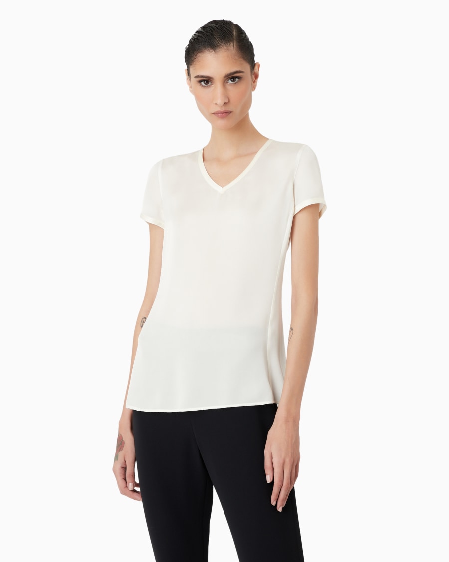 The world of armani BLUSA IN CHARMEUSE DI SETA CON SCOLLO A V 50% di sconto per tempo limitato