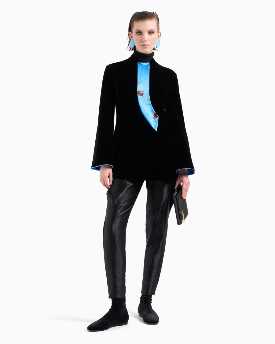 The world of armani TOP CON COLLO A LUPETTO IN LANA VERGINE Sconti questo mese