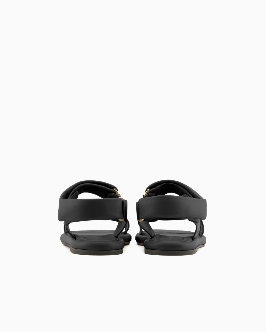 The world of armani SANDALI FLAT IN NAPPA IMBOTTITA Promozione Limitata